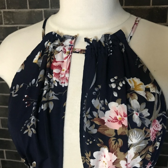 Crisscross Cut Out Front Tie Back Floral Halter Dress - Picture 6 of 16